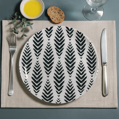 Dinner Plate (Midnight Feather)