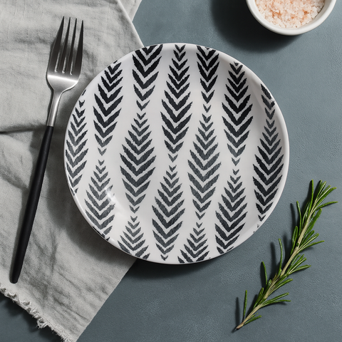 Small Round Plate (Midnight Feather)